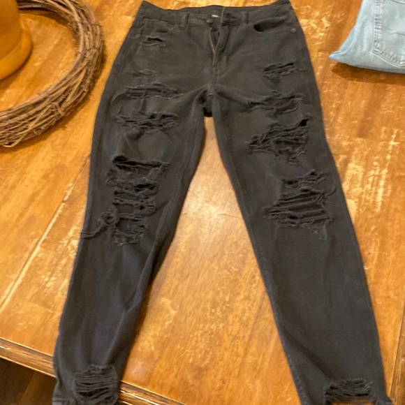 AE Mom Jeans size 6 regular - Picture 1 of 4